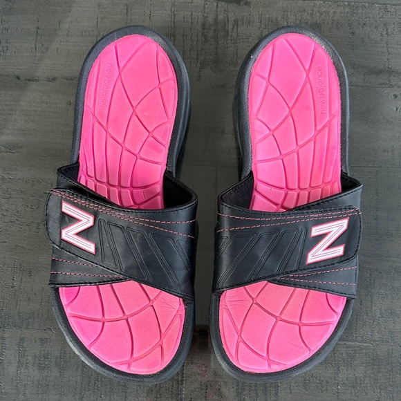 New Balance Black and Pink Slide Sandals. Womens Size 9. - Picture 2 of 7